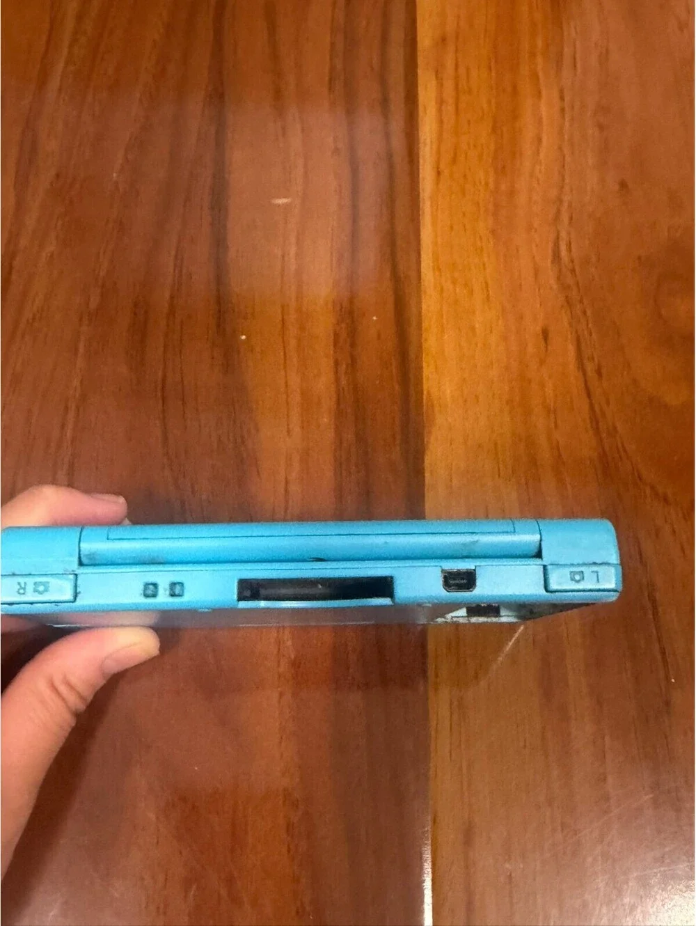Nintendo dsi broken